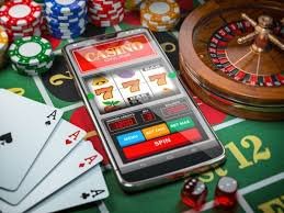 Live Sic Bo dealer and dice cage on pay4d slot mobile app